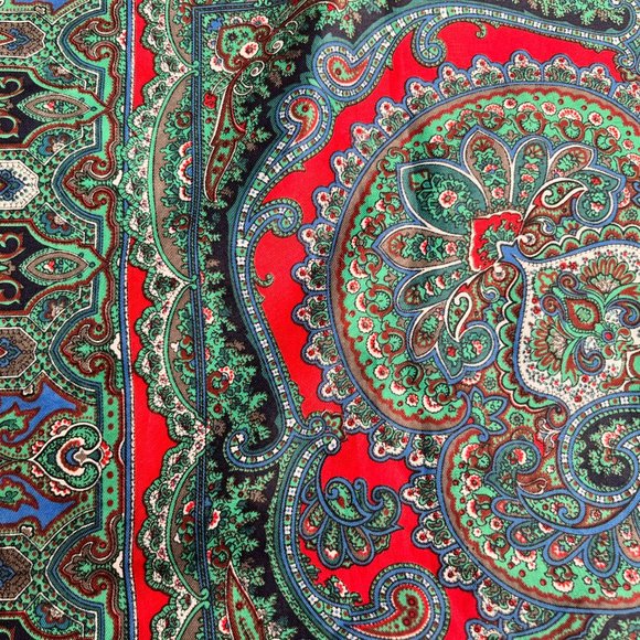 ❤️ Italian Paisley Scarf – The Rack Collection - Picture 12 of 16
